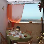 לינה וארוחת בוקר La Casa Di El